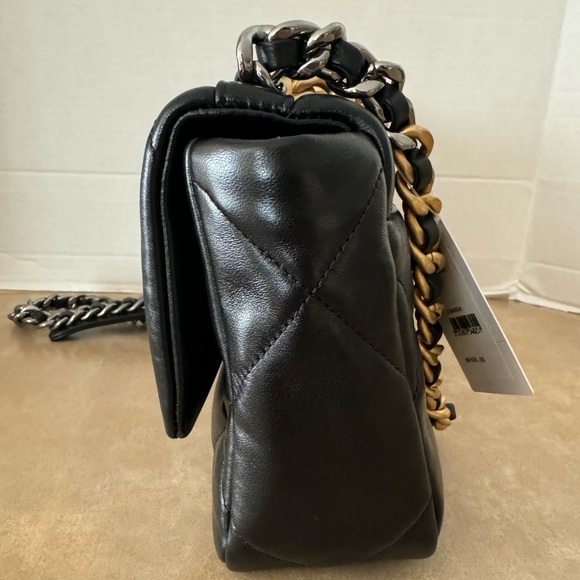 Chanel 19 Handbag - Brand New - Picture 5 of 15